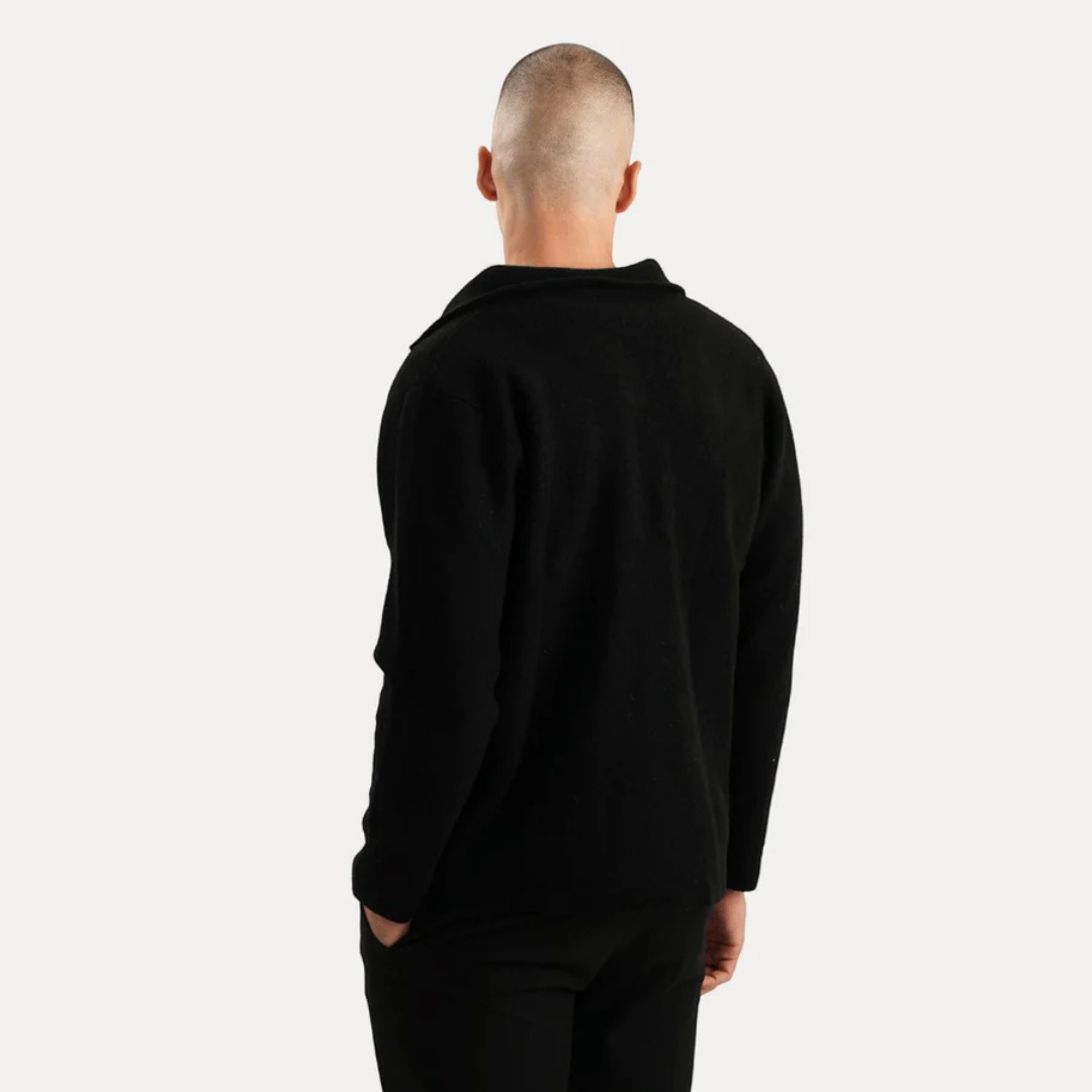 Herren Strickjacke – Klassischer Stil und angenehme Wärme für den Winter
