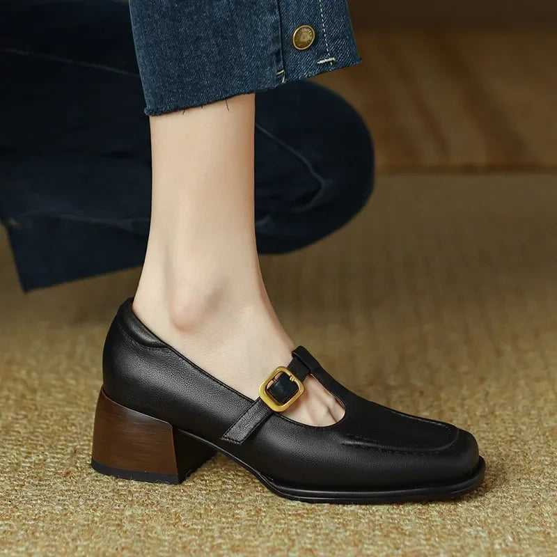 Klassische Schuhe