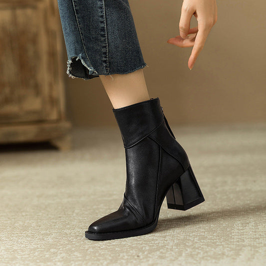 Ankle Boots mit eckiger Zehenpartie und Blockabsatz