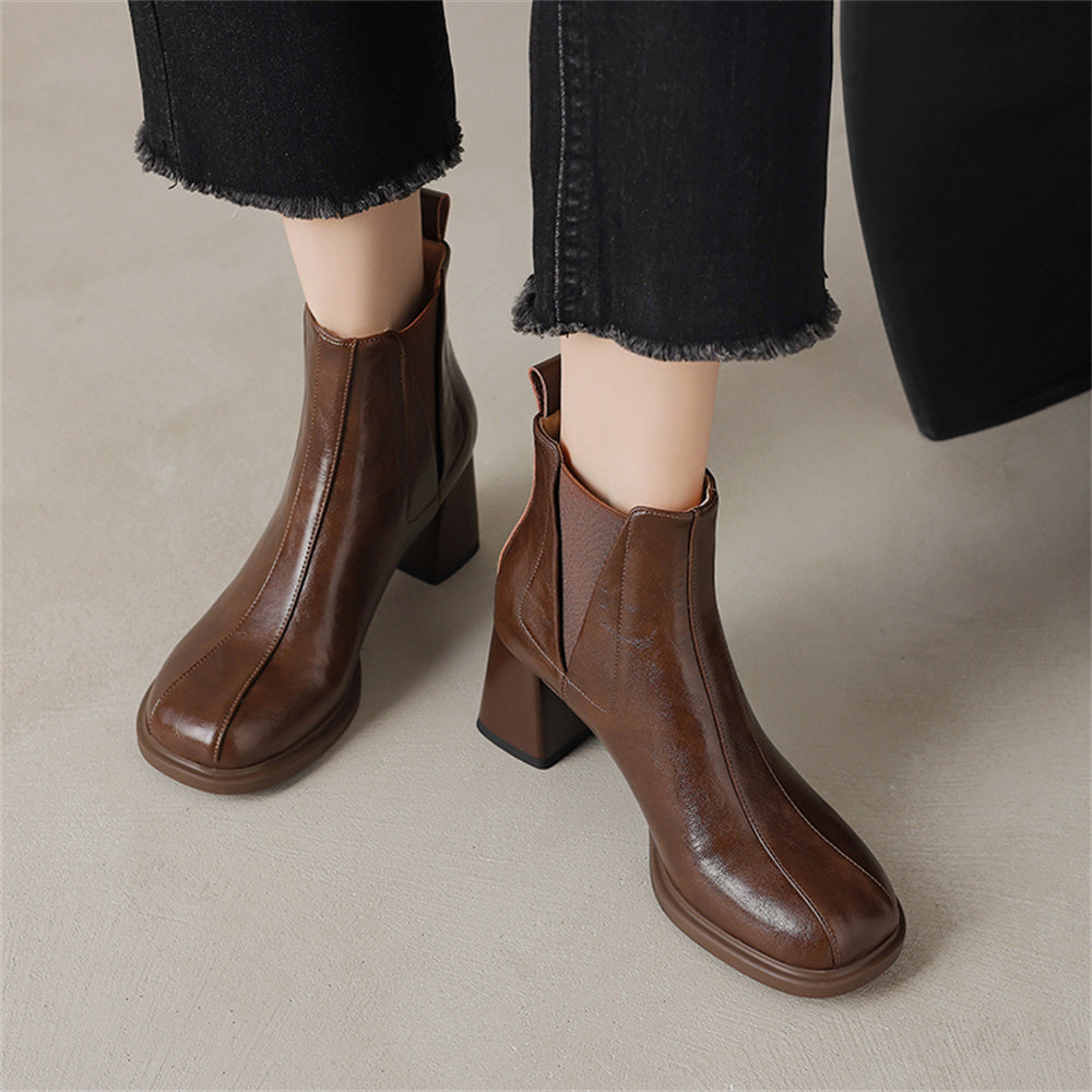 Ankle Boots mit elegantem Blockabsatz und seitlichem Reißverschluss