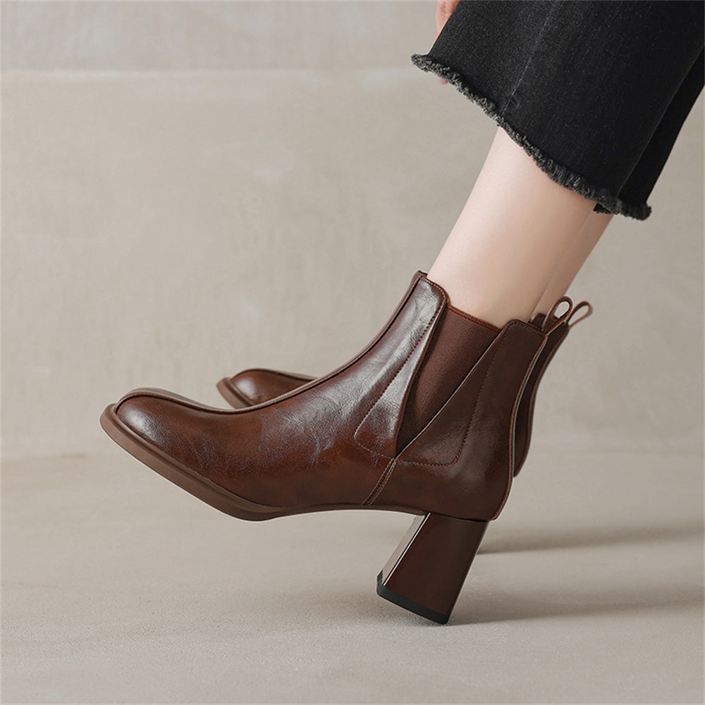 Ankle Boots mit elegantem Blockabsatz und seitlichem Reißverschluss