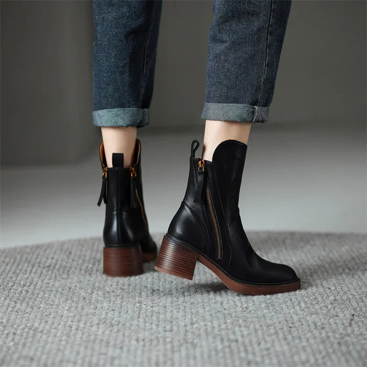 Ankle Boots mit rundem Zehenbereich und Doppelreißverschluss