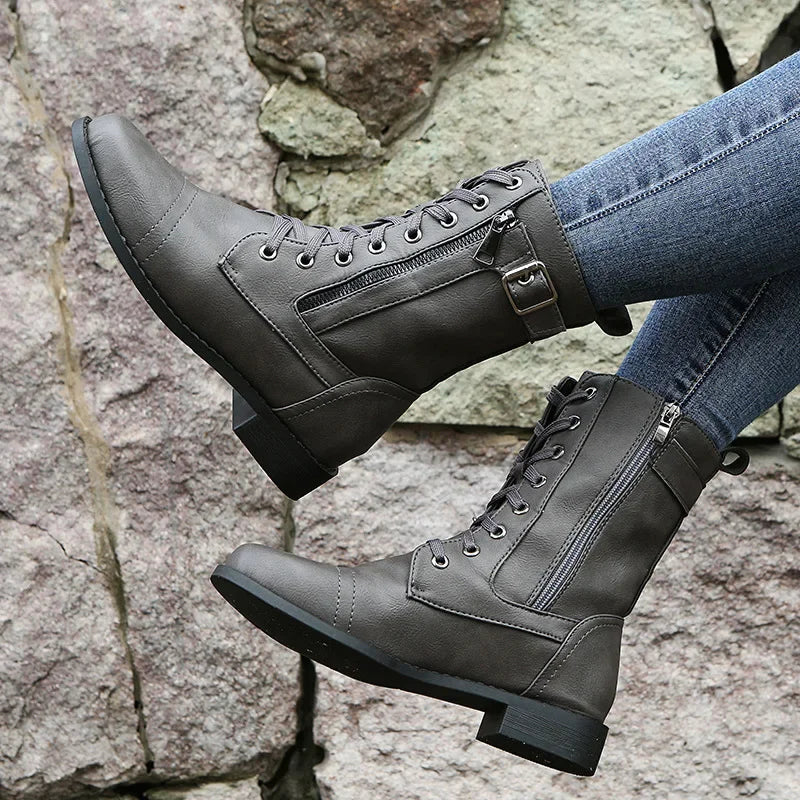 Damen Combat Boots – Schnallenriemen | Reißverschluss | Profilsohle | Robust & Stilvoll