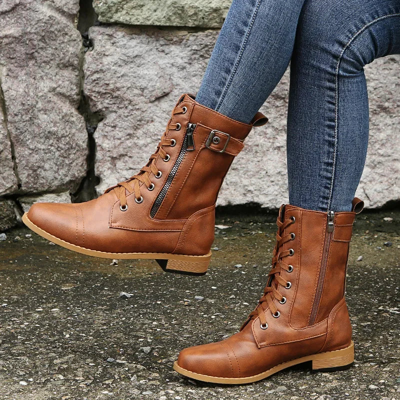 Damen Combat Boots – Schnallenriemen | Reißverschluss | Profilsohle | Robust & Stilvoll