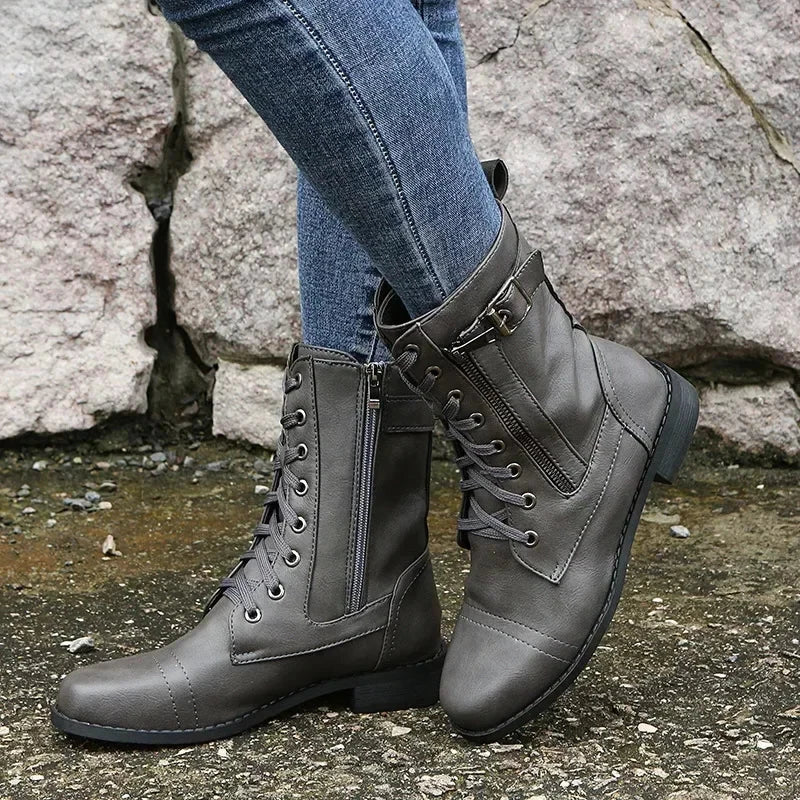 Damen Combat Boots – Schnallenriemen | Reißverschluss | Profilsohle | Robust & Stilvoll