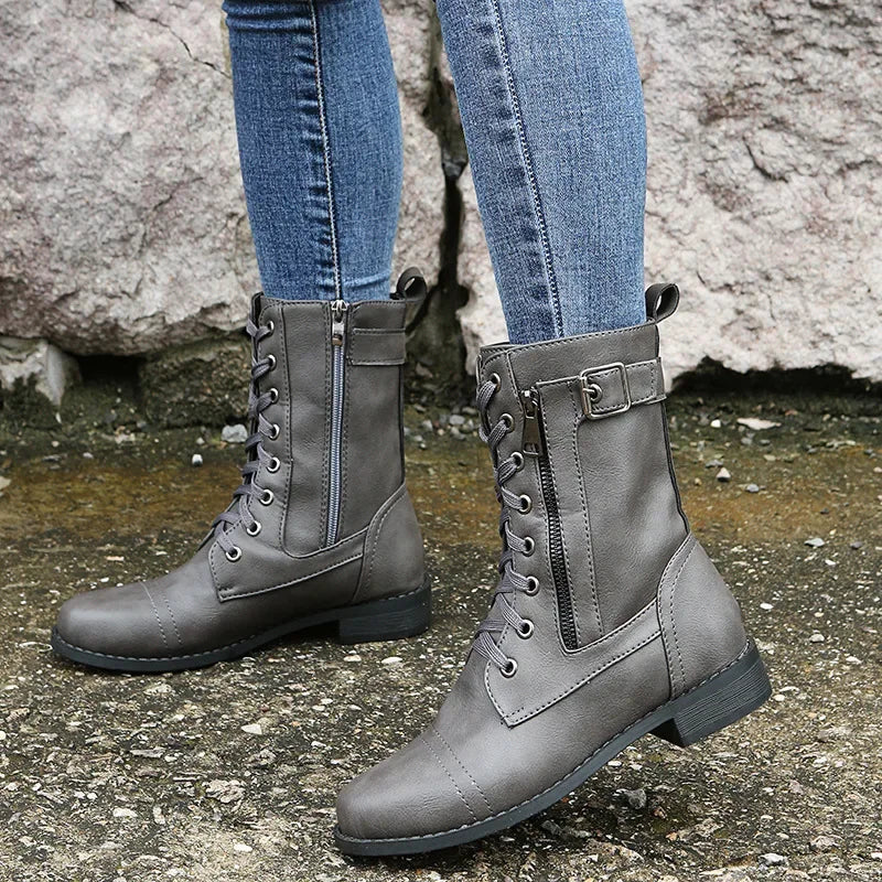 Damen Combat Boots – Schnallenriemen | Reißverschluss | Profilsohle | Robust & Stilvoll