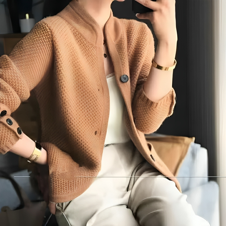 Damen Strickjacke mit Knopfverschluss und Daunenfüllung