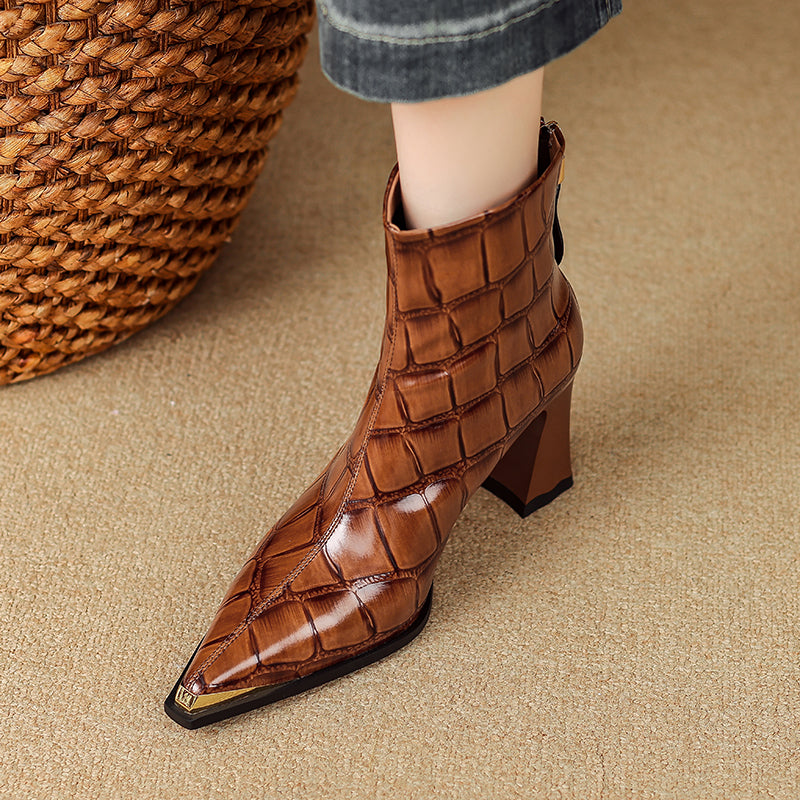 Stiefeletten mit Kroko-Optik und Blockabsatz