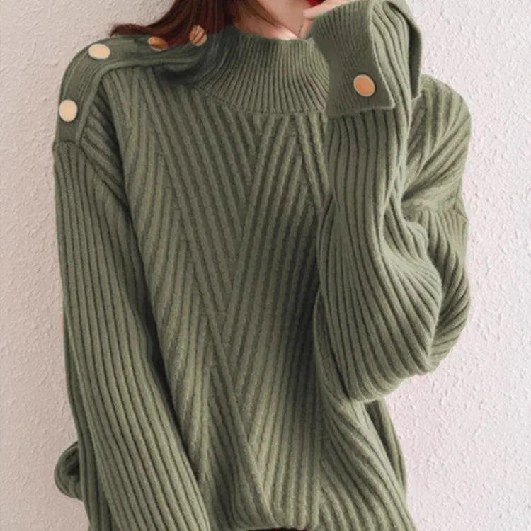 Strickpullover mit hohem Kragen und Knopfdetails