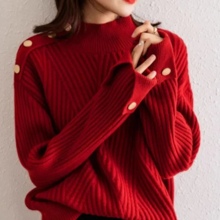 Strickpullover mit hohem Kragen und Knopfdetails